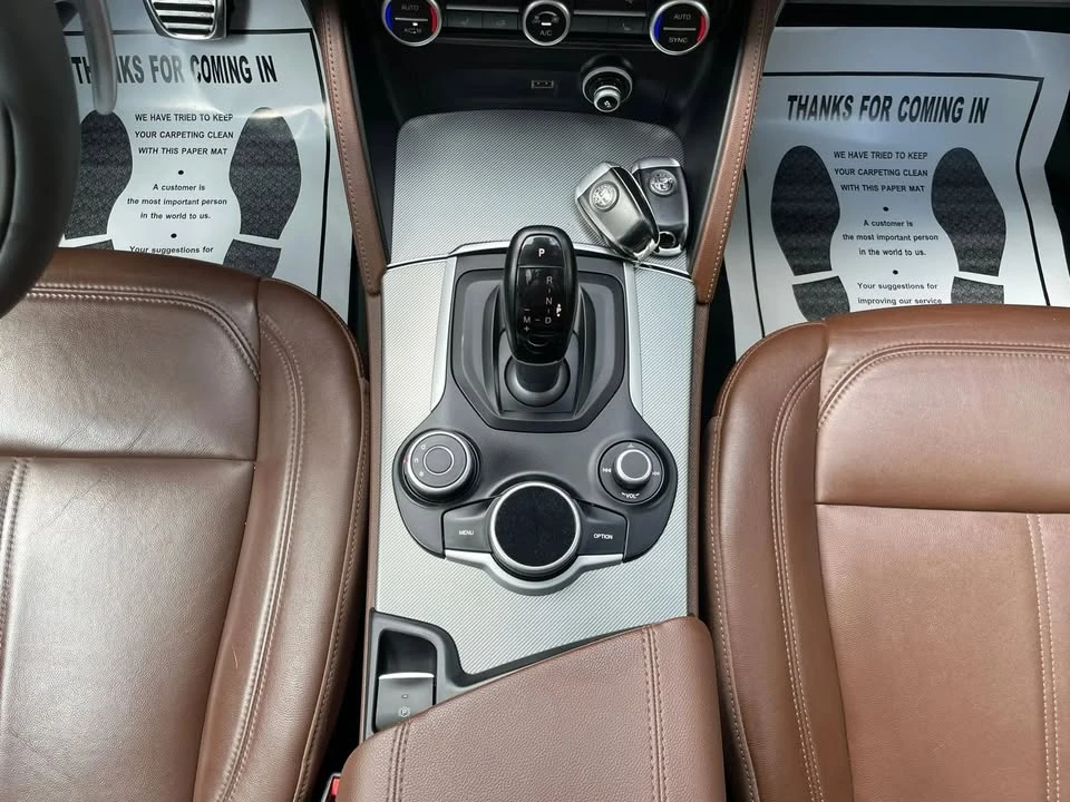2018 Alfa Romeo Stelvio - Image 15 of 20