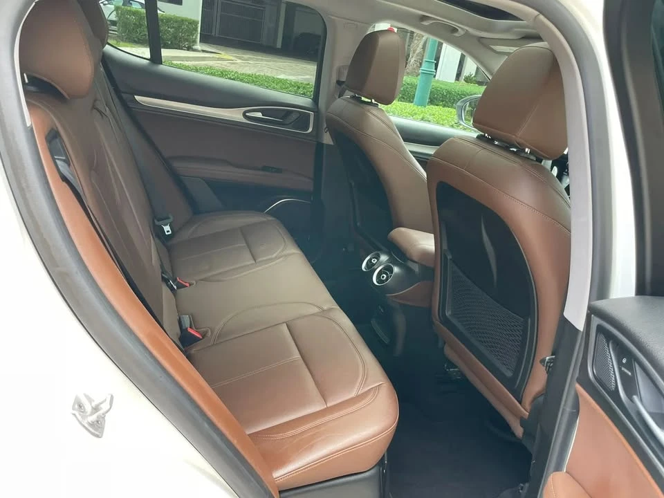 2018 Alfa Romeo Stelvio - Image 19 of 20