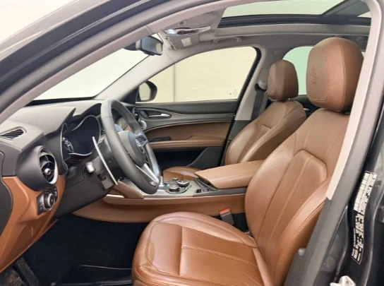 2018 Alfa Romeo Stelvio - Image 13 of 14