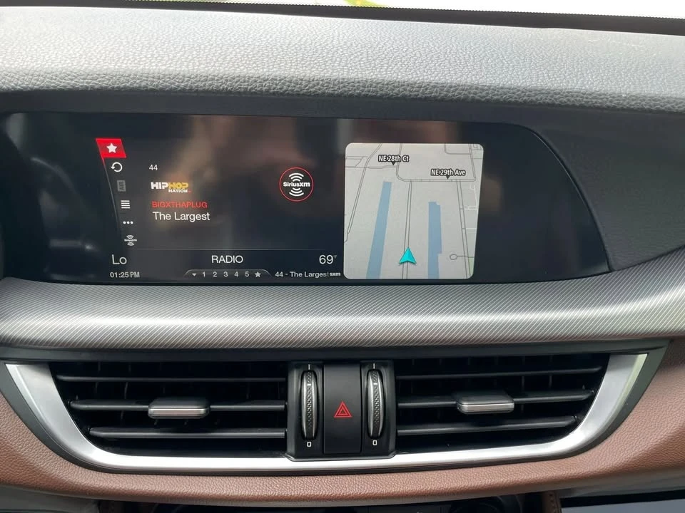 2018 Alfa Romeo Stelvio - Image 11 of 20