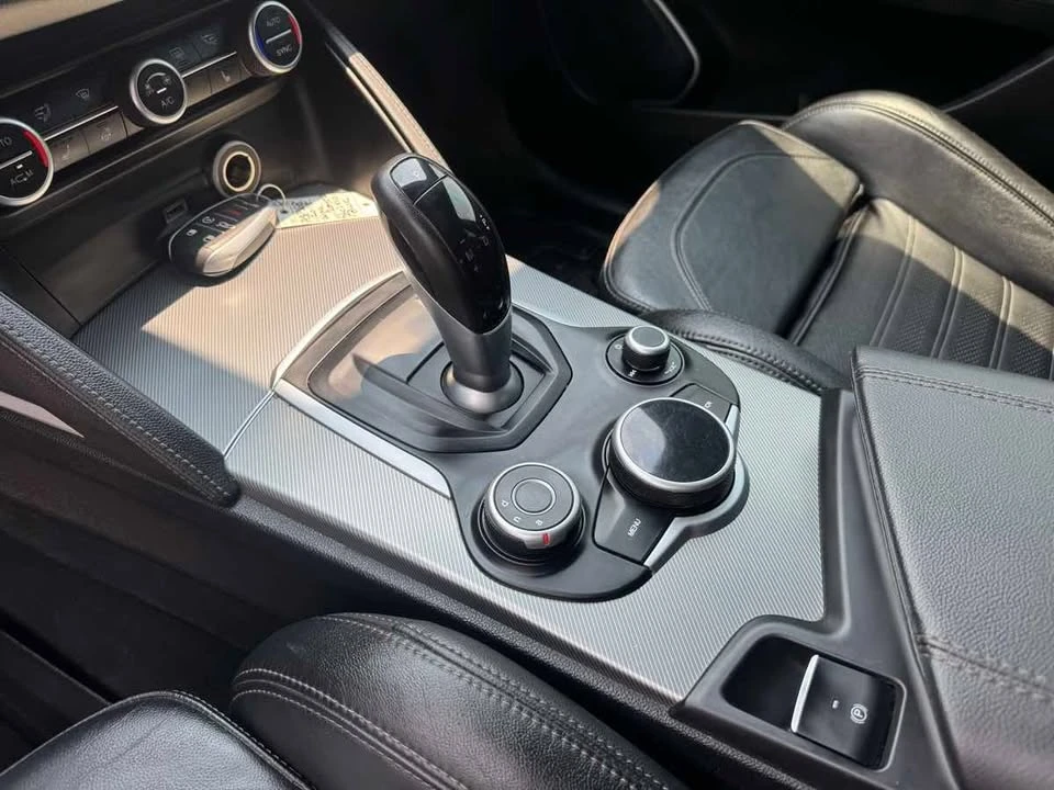 2018 Alfa Romeo Stelvio - Image 13 of 20