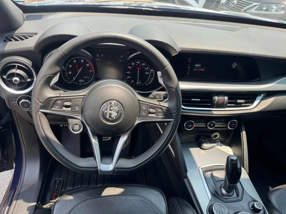 2018 Alfa Romeo Stelvio - Image 12 of 20