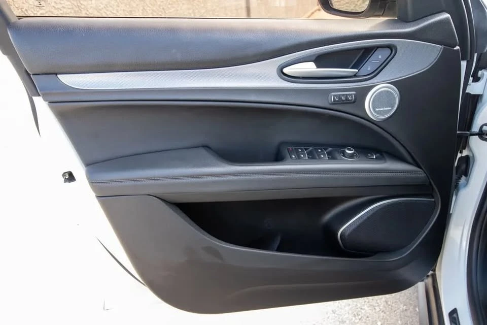 2018 Alfa Romeo Stelvio - Image 8 of 20