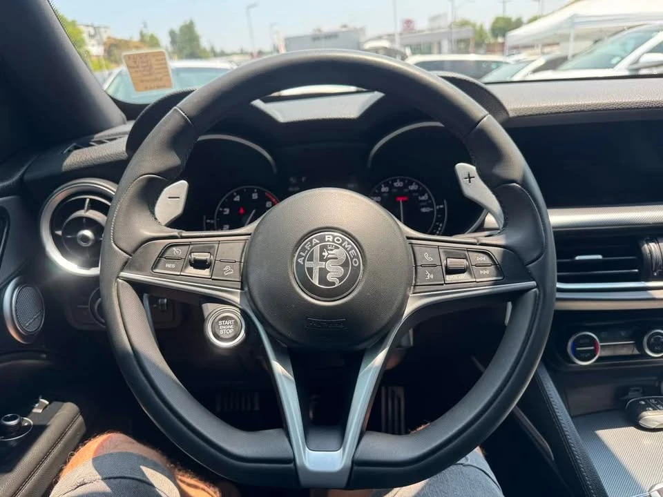 2018 Alfa Romeo Stelvio - Image 15 of 20