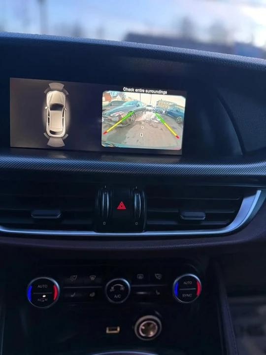 2018 Alfa Romeo Stelvio - Image 19 of 20