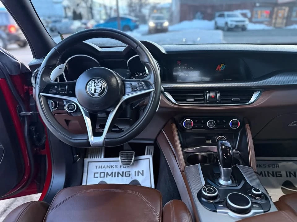 2018 Alfa Romeo Stelvio - Image 17 of 20
