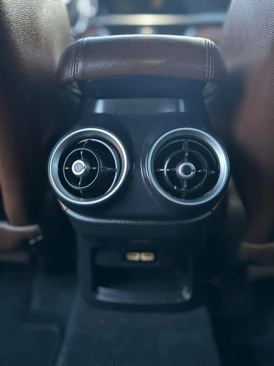 2018 Alfa Romeo Stelvio - Image 16 of 20