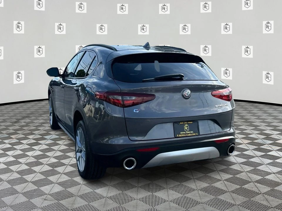 2018 Alfa Romeo Stelvio - Image 7 of 20