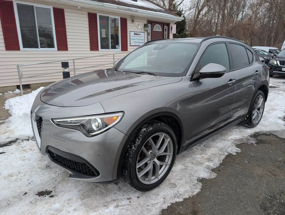 2018 Alfa Romeo Stelvio - Image 2 of 13