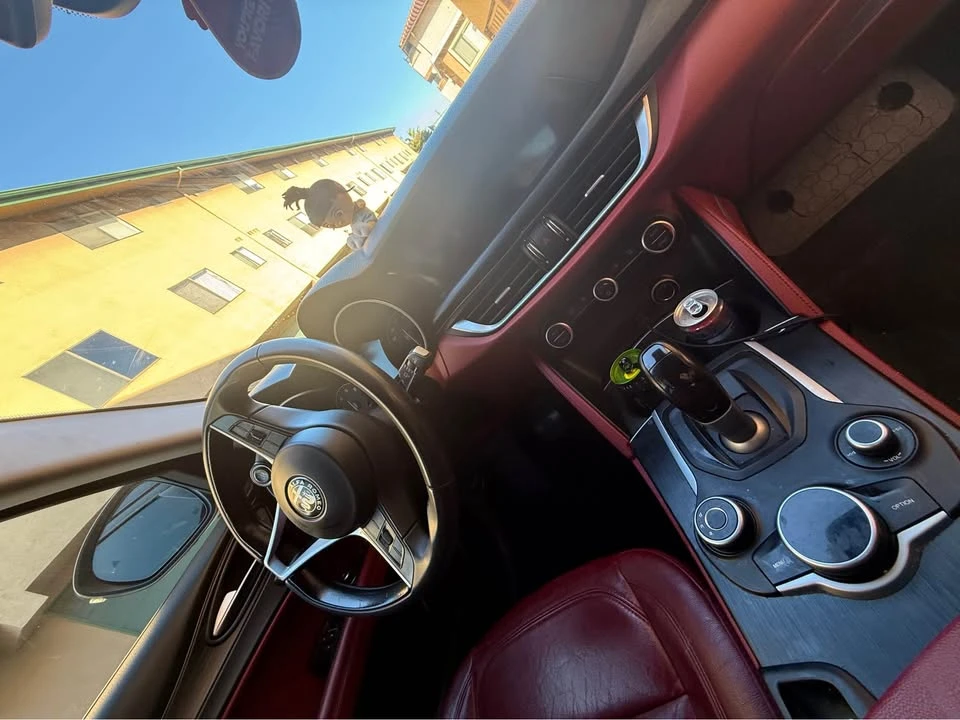 2018 Alfa Romeo Stelvio - Image 6 of 10