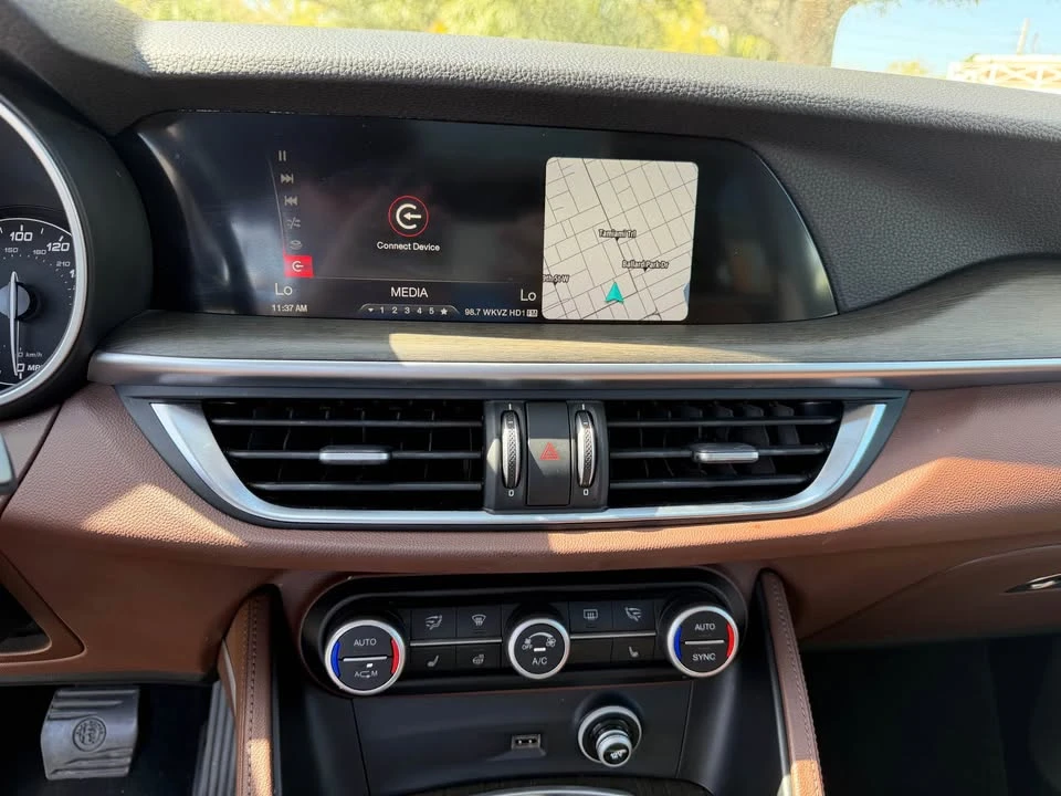 2018 Alfa Romeo Stelvio - Image 8 of 10