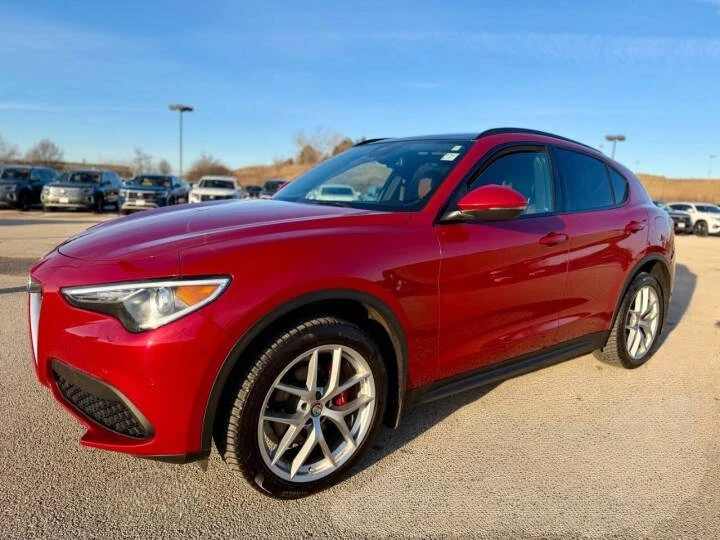 2018 Alfa Romeo Stelvio - Image 14 of 19