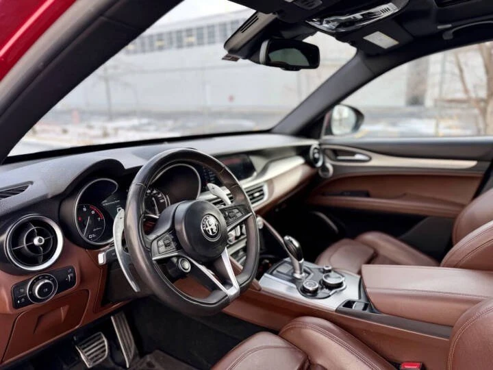 2018 Alfa Romeo Stelvio - Image 18 of 19
