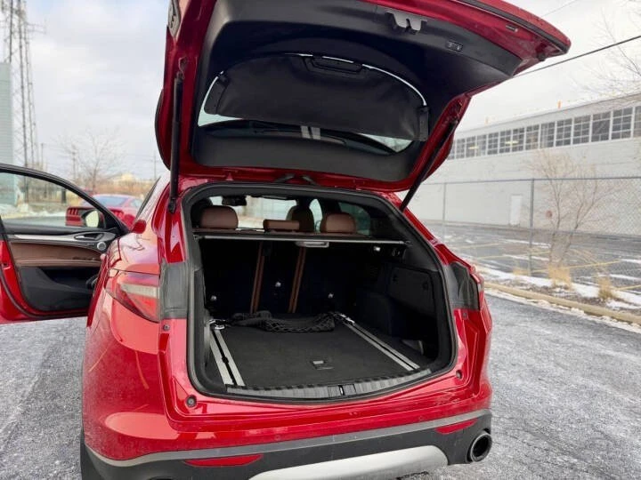 2018 Alfa Romeo Stelvio - Image 9 of 19