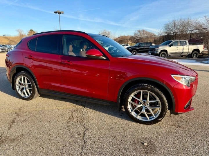2018 Alfa Romeo Stelvio - Image 4 of 19