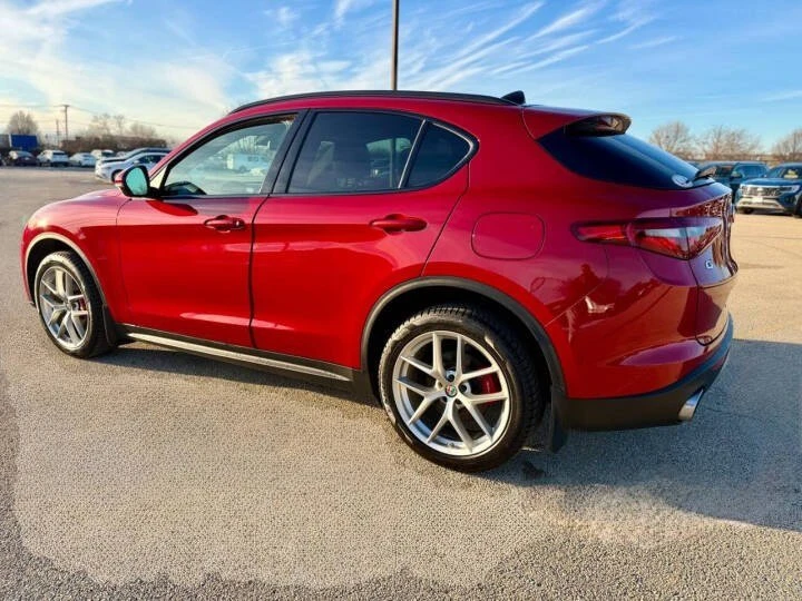 2018 Alfa Romeo Stelvio - Image 11 of 19