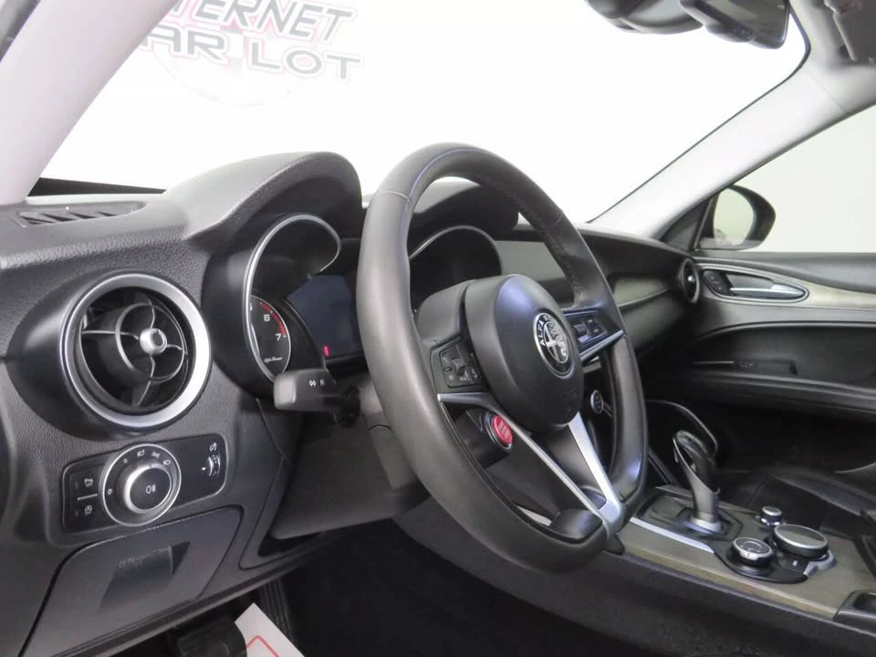 2018 Alfa Romeo Stelvio - Image 10 of 20