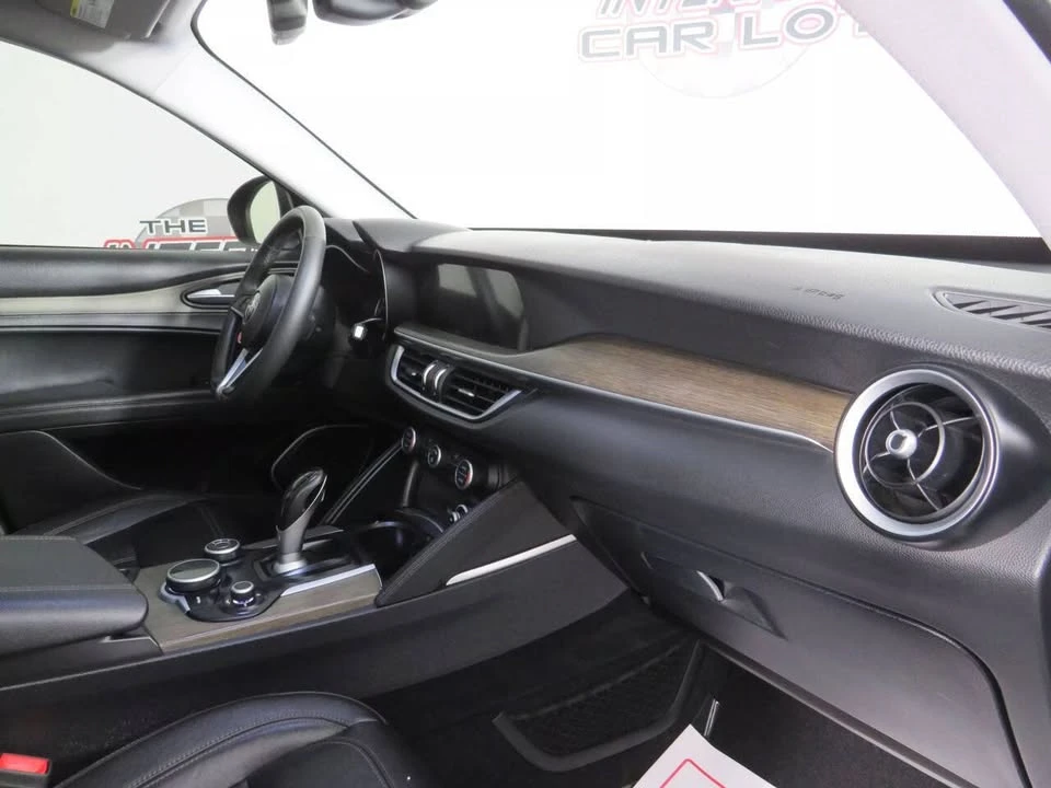 2018 Alfa Romeo Stelvio - Image 12 of 20