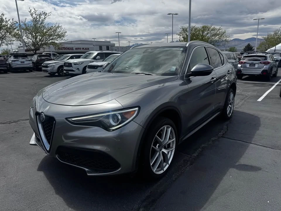 2018 Alfa Romeo Stelvio - Image 2 of 9