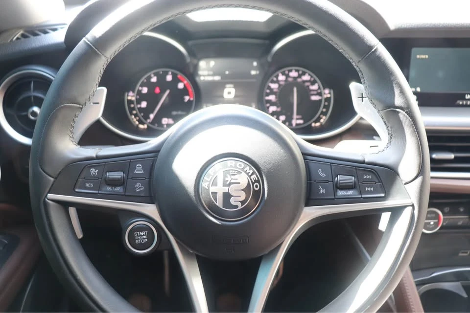 2018 Alfa Romeo Stelvio - Image 18 of 20