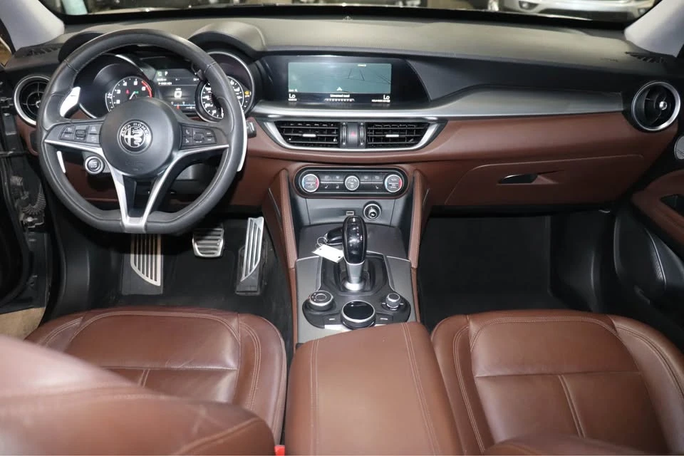 2018 Alfa Romeo Stelvio - Image 8 of 20
