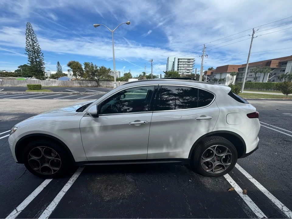 2018 Alfa Romeo Stelvio - Image 2 of 9