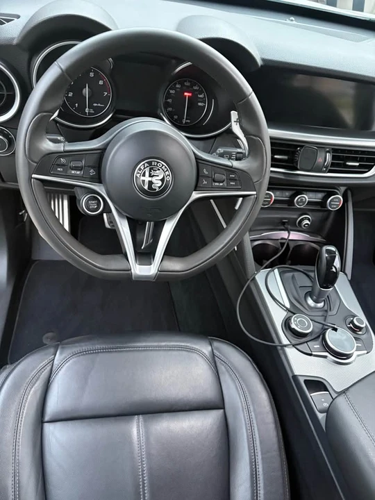 2018 Alfa Romeo Stelvio - Image 8 of 13