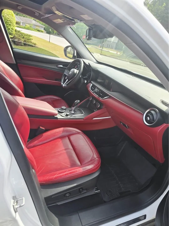 2018 Alfa Romeo Stelvio - Image 15 of 21