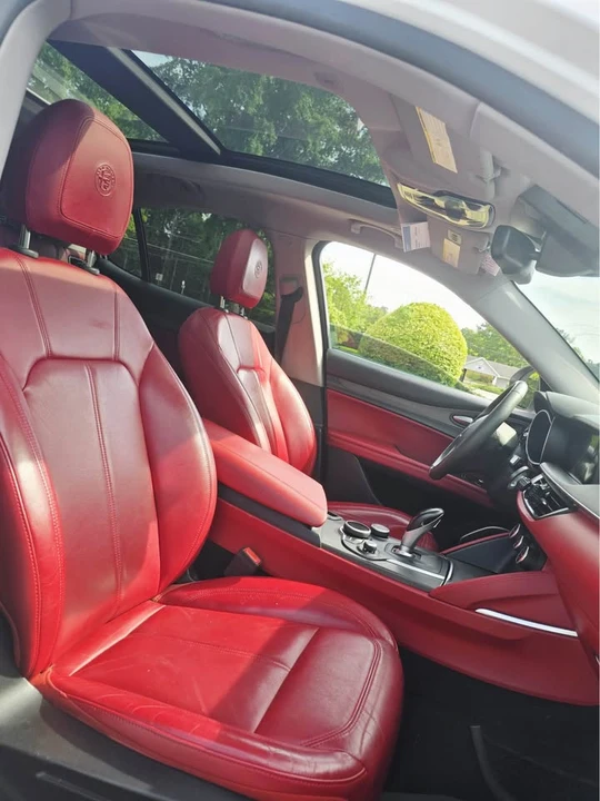 2018 Alfa Romeo Stelvio - Image 17 of 21