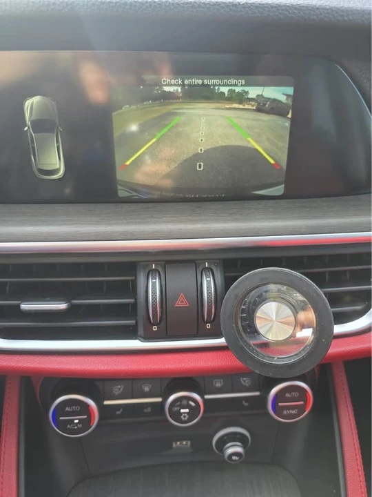 2018 Alfa Romeo Stelvio - Image 11 of 21