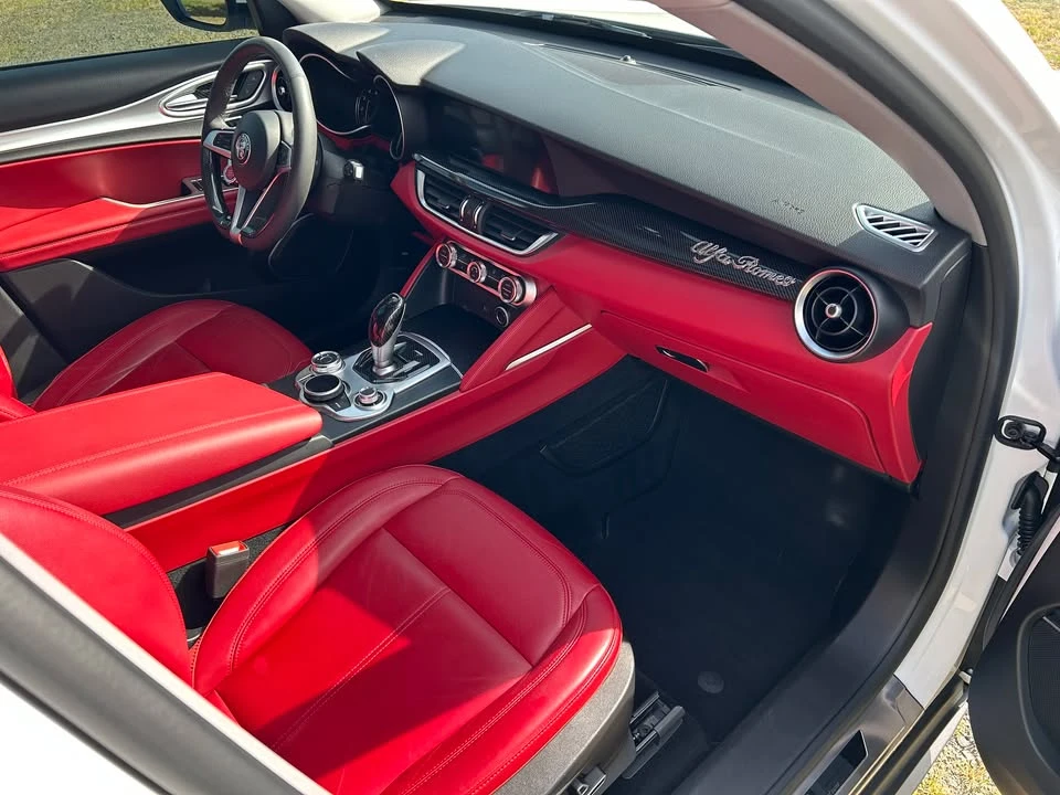 2018 Alfa Romeo Stelvio - Image 10 of 16
