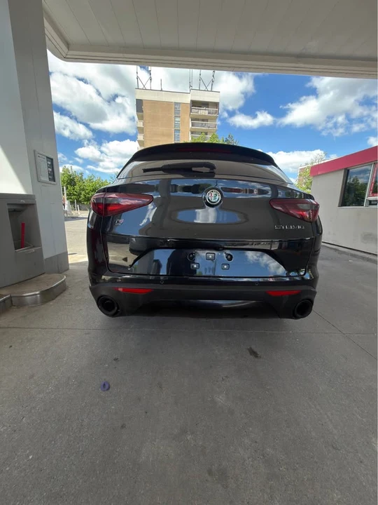 2018 Alfa Romeo Stelvio - Image 2 of 10