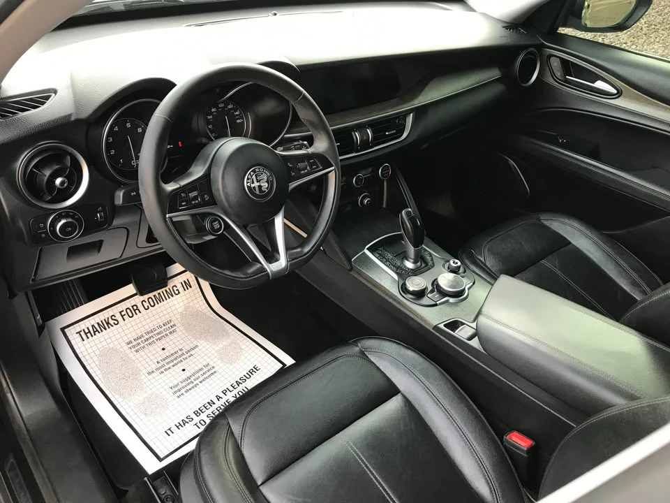 2018 Alfa Romeo Stelvio - Image 13 of 17