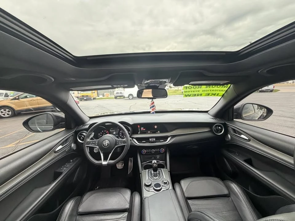 2018 Alfa Romeo Stelvio - Image 14 of 20