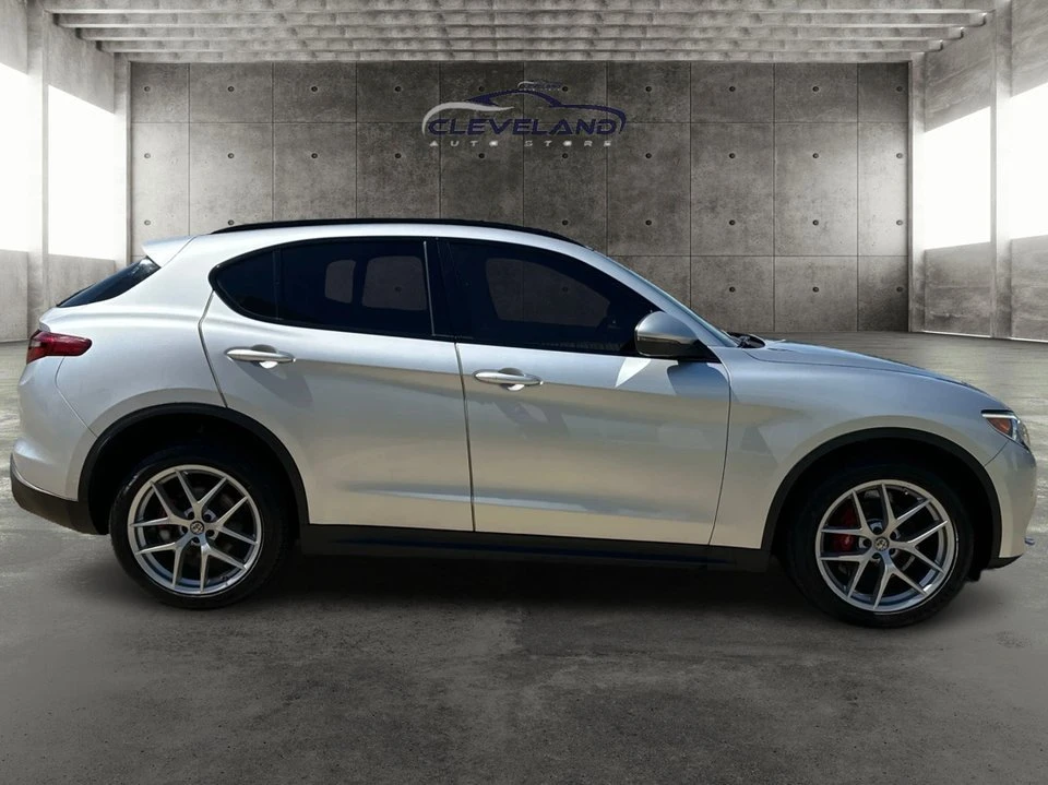 2018 Alfa Romeo Stelvio - Image 2 of 20