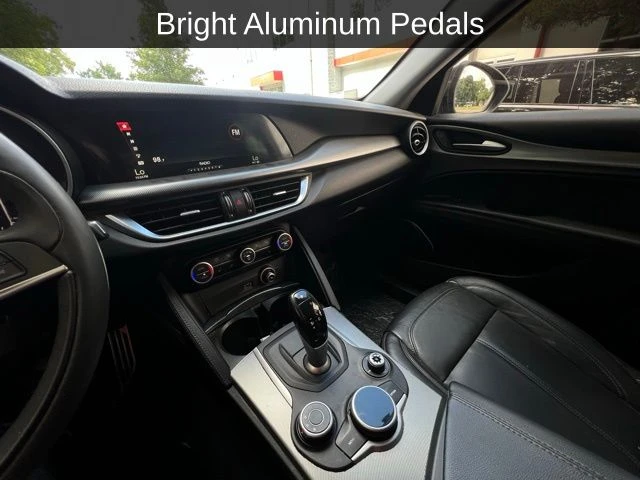 2018 Alfa Romeo Stelvio - Image 10 of 17