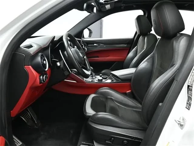 2018 Alfa Romeo Stelvio - Image 11 of 20