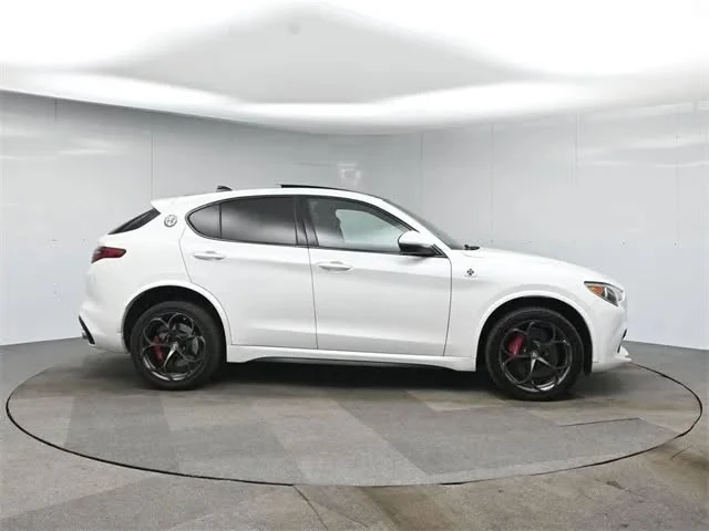 2018 Alfa Romeo Stelvio - Image 6 of 20