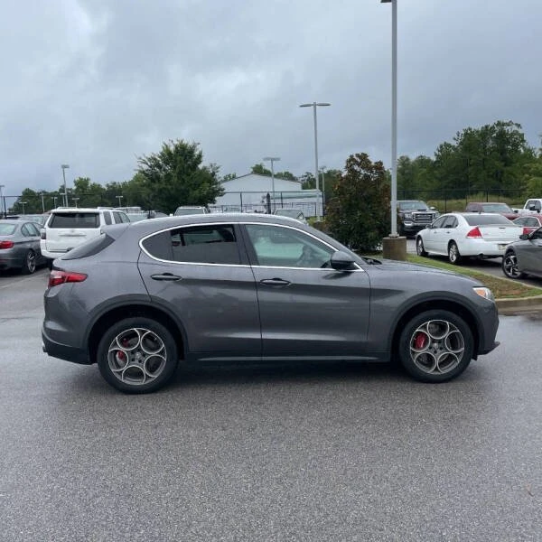 2018 Alfa Romeo Stelvio - Image 11 of 20