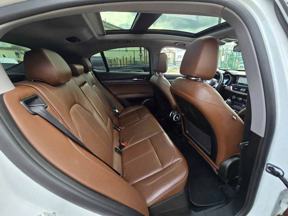 2018 Alfa Romeo Stelvio - Image 15 of 16
