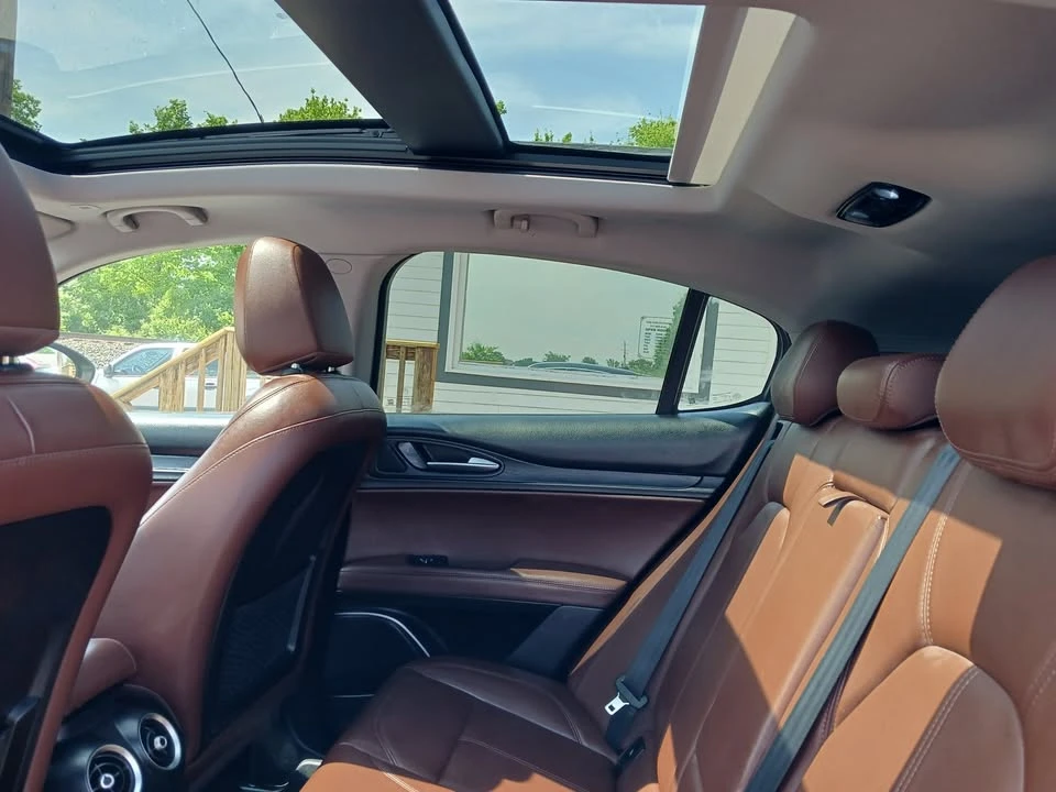2018 Alfa Romeo Stelvio - Image 10 of 20