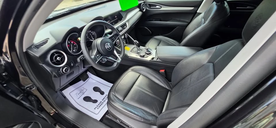 2018 Alfa Romeo Stelvio - Image 16 of 19