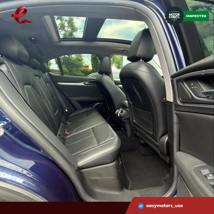 2018 Alfa Romeo Stelvio - Image 15 of 18