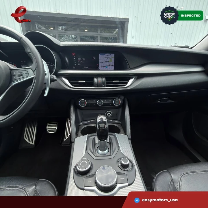 2018 Alfa Romeo Stelvio - Image 12 of 18