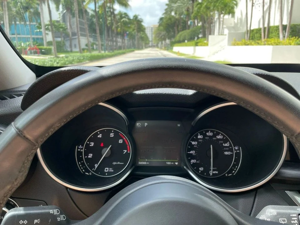 2018 Alfa Romeo - Image 12 of 12