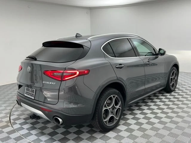 2018 Alfa Romeo Stelvio - Image 2 of 11