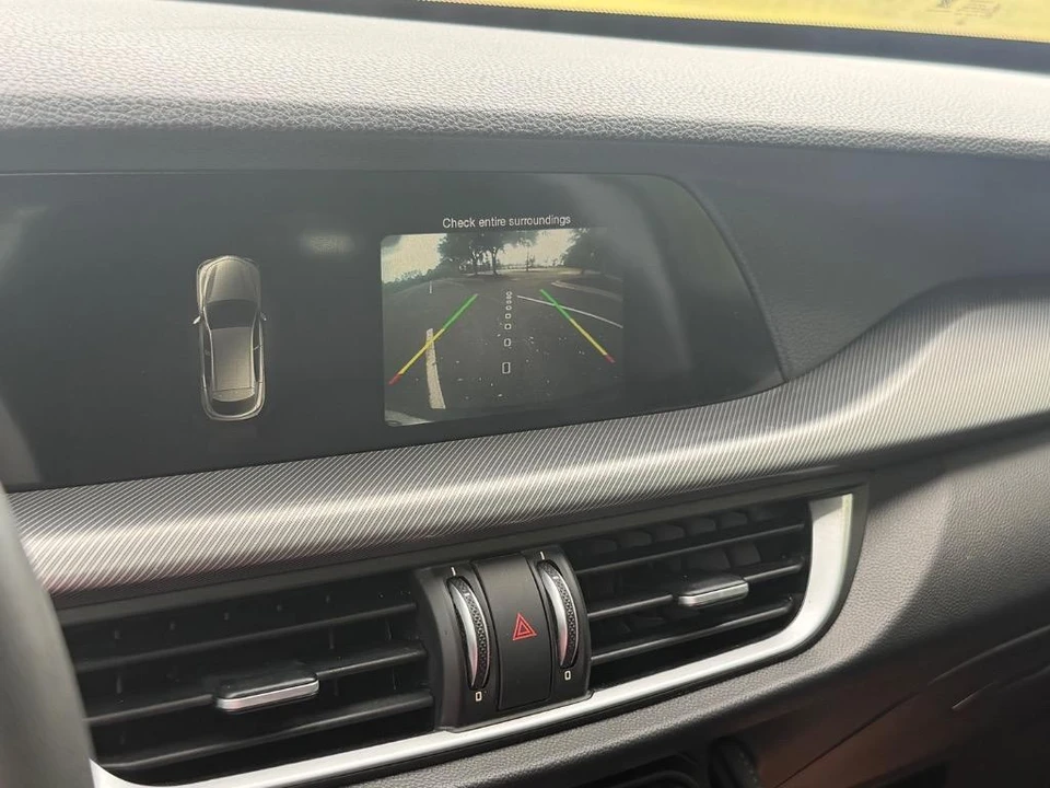 2018 Alfa Romeo Stelvio - Image 11 of 21