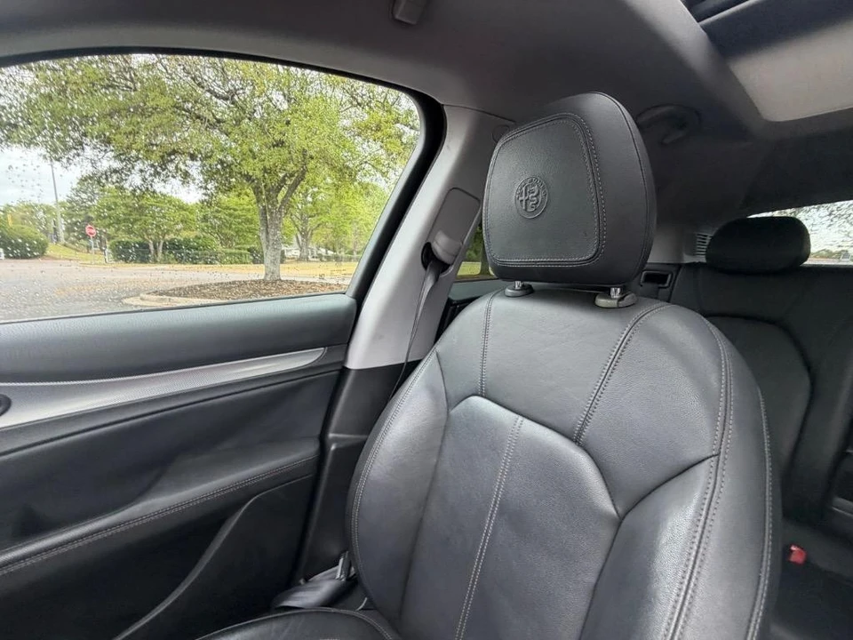 2018 Alfa Romeo Stelvio - Image 17 of 21