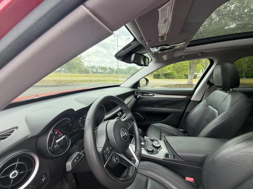 2018 Alfa Romeo Stelvio - Image 9 of 21