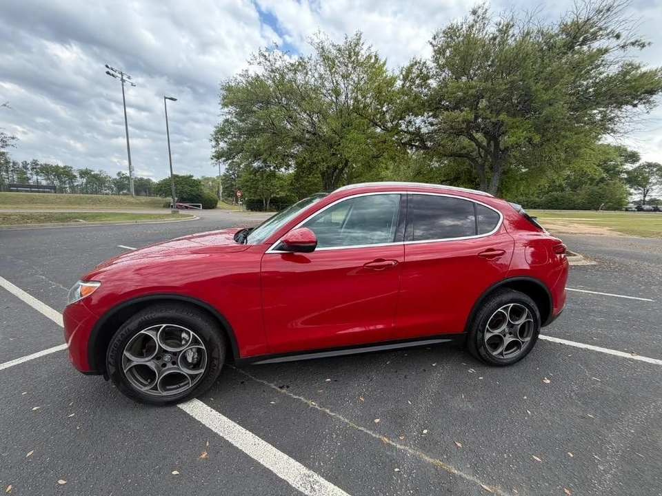 2018 Alfa Romeo Stelvio - Image 2 of 21